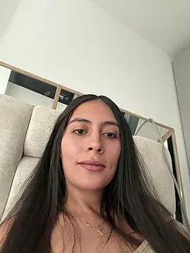 Sophie  Foxxx online show from February 6, 2026, 7:39 pm