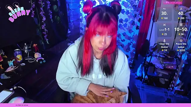 Roxanbunny1 online show from February 12, 2025, 2:45 am