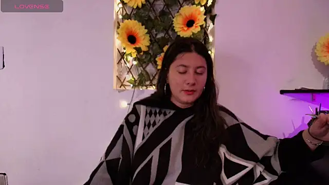 kisstarxxx online show from April 24, 2026, 4:04 am