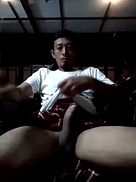 Snapshot of Dwirosebig chatting on January 14, 2025, 8:15 pm Dwirosebig online show from January 14, 2025, 8:15 pm