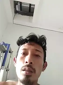 Dwirosebig online show from December 1, 2025, 2:27 am