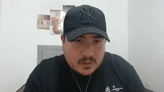 sebastianbigxxx online show from April 28, 2026, 6:02 pm