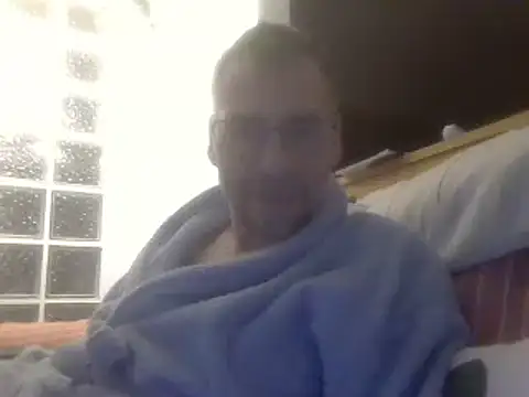 ptitcanard60600 online show from January 8, 2025, 11:41 pm