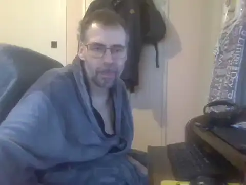 ptitcanard60600 online show from February 6, 2025, 10:15 am