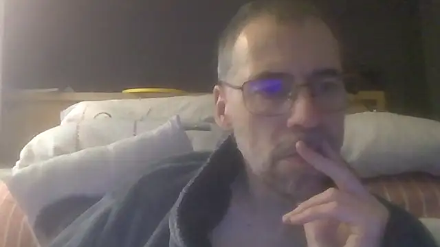 ptitcanard60600 online show from September 30, 2025, 10:04 pm