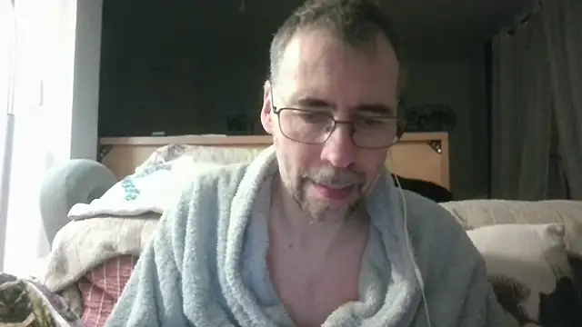 ptitcanard60600 online show from March 20, 2026, 9:19 pm