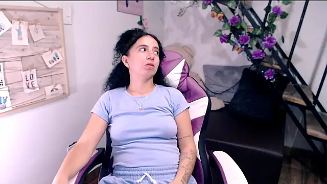 samantha baby  online show from May 11, 2026, 2:56 pm