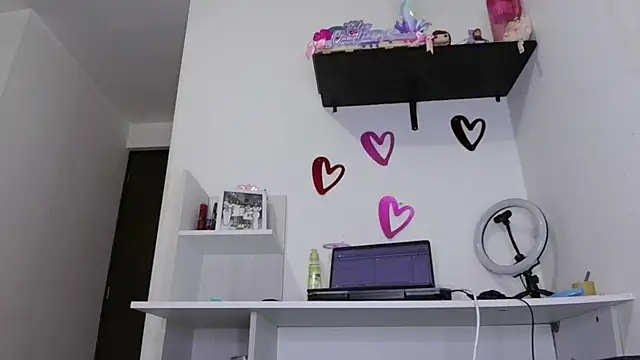 ari sexy1 online show from October 1, 2025, 3:23 am