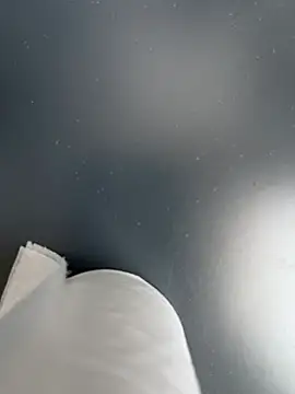 alieno27 online show from April 8, 2026, 4:07 pm