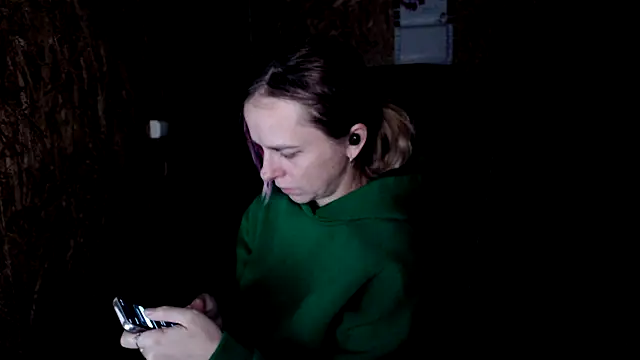 las sweet online show from December 15, 2025, 1:37 pm