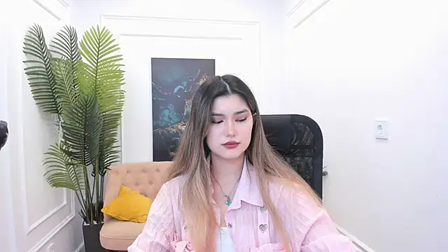 AnneTLi online show from November 9, 2025, 3:16 am