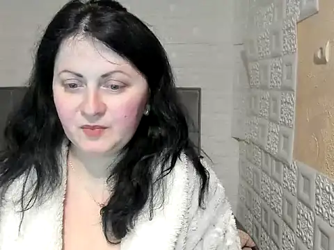 Snapshot of Lillian2 chatting on March 19, 2025, 7:06 pm Lillian2 online show from March 19, 2025, 7:06 pm