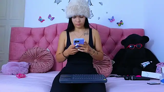 Snapshot of reychell_hot01 chatting on November 7, 2025, 1:11 pm reychell hot01 online show from November 7, 2025, 1:11 pm