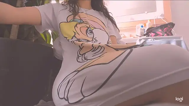 MYFAVOURITESTRAGER online show from April 5, 2026, 3:53 pm