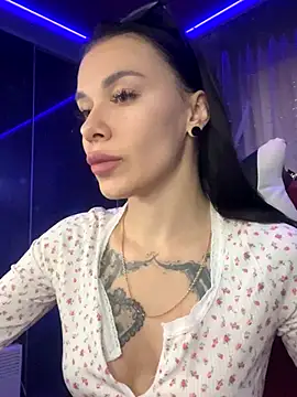 Queen of pain online show from October 24, 2025, 7:38 am