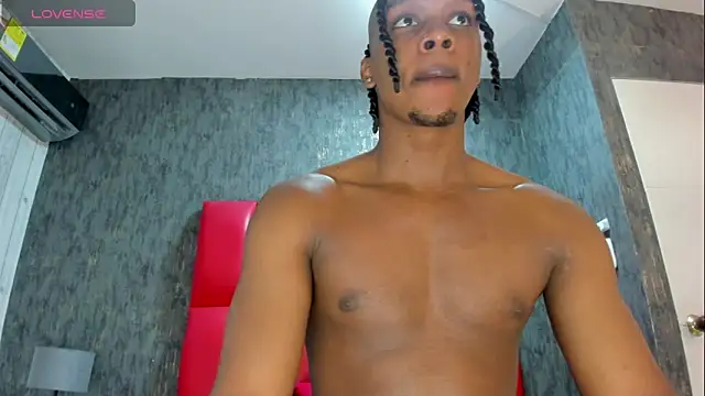 Snapshot of DominicSccott chatting on May 17, 2026, 12:34 pm DominicSccott online show from May 17, 2026, 12:34 pm