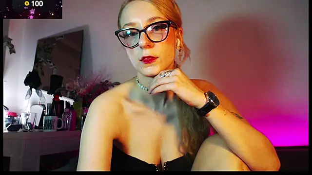 welliza online show from March 1, 2025, 1:11 am