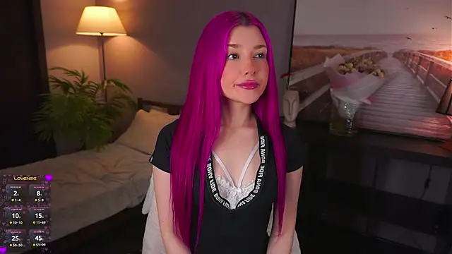 ShirleyCarolyn online show from December 16, 2024, 7:43 pm