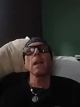 Snapshot of Sparky101 chatting on July 16, 2026, 11:22 pm Sparky101 online show from July 16, 2026, 11:22 pm