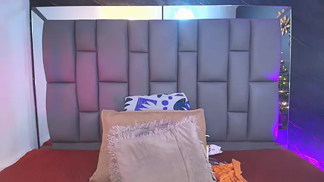  MiaBrown  online show from November 27, 2025, 12:07 pm