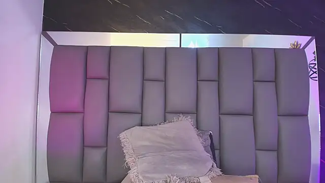  MiaBrown  online show from March 10, 2026, 12:10 pm