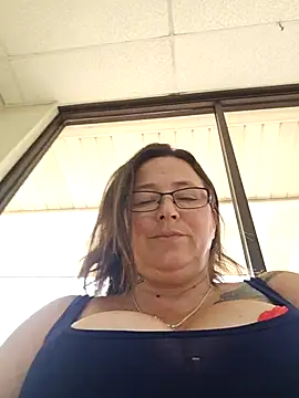 angelbaby1998 online show from April 28, 2026, 9:20 pm