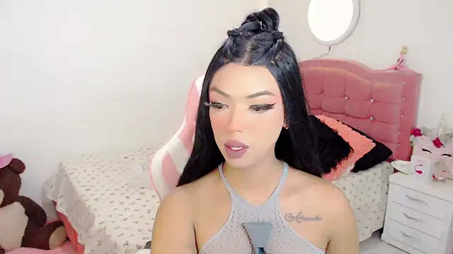 Tanedra collings online show from September 27, 2025, 3:33 am