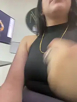 Nicollemays online show from March 10, 2025, 12:04 pm