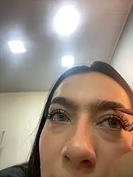 Nicollemays online show from March 20, 2025, 12:11 pm