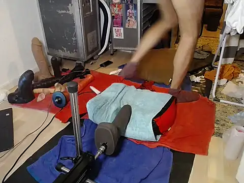 natjuk online show from October 4, 2025, 6:50 pm