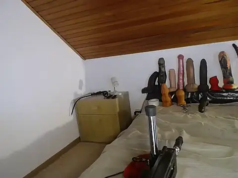 natjuk online show from November 14, 2025, 12:59 pm