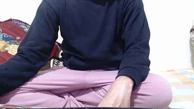 Alexdelarge323 online show from April 1, 2026, 11:44 am