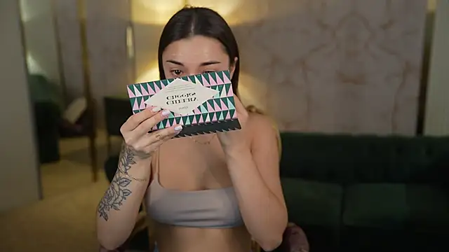 Jasmine Flow online show from November 4, 2025, 11:53 am