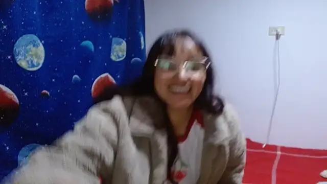 clarisse69 online show from April 28, 2026, 3:00 am