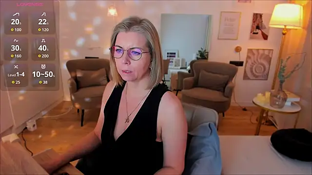 Annie Light online show from February 25, 2026, 6:34 am