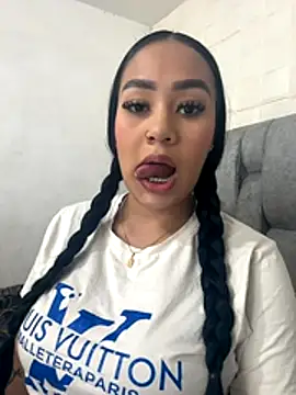 Luisa Fernandaa online show from October 24, 2025, 12:08 am