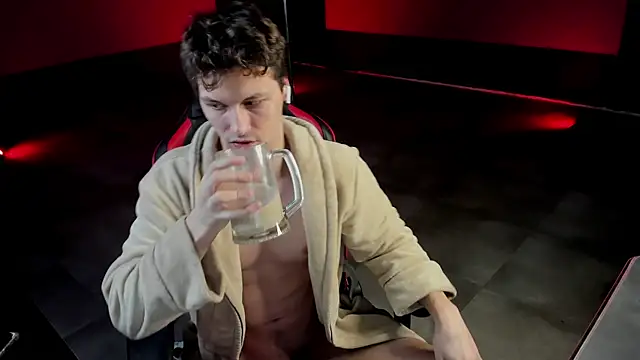 dirty-boss online show from March 20, 2025, 6:31 pm