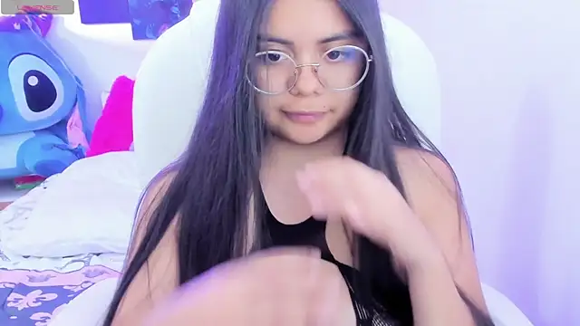 Snapshot of esmeralda112 chatting on January 5, 2025, 3:00 am esmeralda112 online show from January 5, 2025, 3:00 am