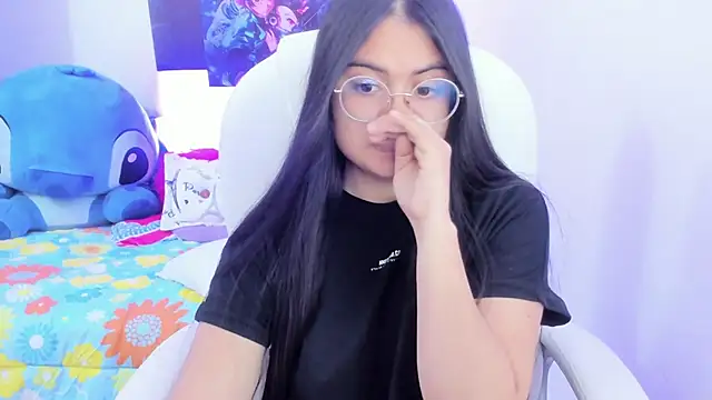 Snapshot of esmeralda112 chatting on January 28, 2025, 5:22 am esmeralda112 online show from January 28, 2025, 5:22 am