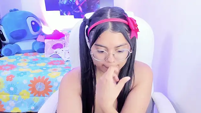 Snapshot of esmeralda112 chatting on February 14, 2025, 4:04 am esmeralda112 online show from February 14, 2025, 4:04 am