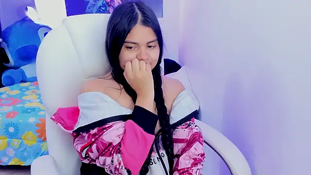 Snapshot of esmeralda112 chatting on February 22, 2025, 3:56 am esmeralda112 online show from February 22, 2025, 3:56 am