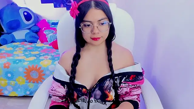 Snapshot of esmeralda112 chatting on February 25, 2025, 11:00 pm esmeralda112 online show from February 25, 2025, 11:00 pm
