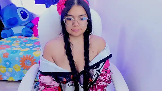 Snapshot of esmeralda112 chatting on February 26, 2025, 2:04 am esmeralda112 online show from February 26, 2025, 2:04 am