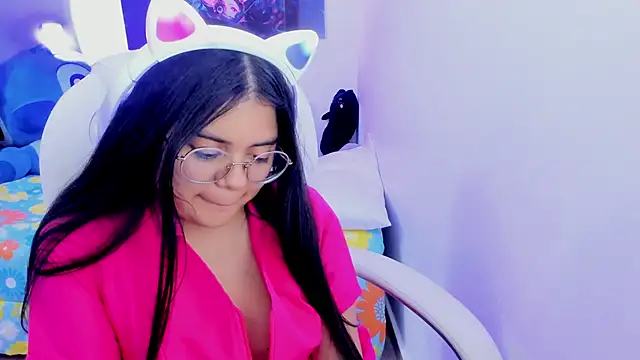 Snapshot of esmeralda112 chatting on February 28, 2025, 1:15 am esmeralda112 online show from February 28, 2025, 1:15 am