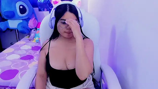 Snapshot of esmeralda112 chatting on March 6, 2025, 3:57 am esmeralda112 online show from March 6, 2025, 3:57 am