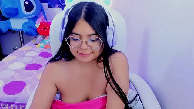 Snapshot of esmeralda112 chatting on March 7, 2025, 12:58 am esmeralda112 online show from March 7, 2025, 12:58 am