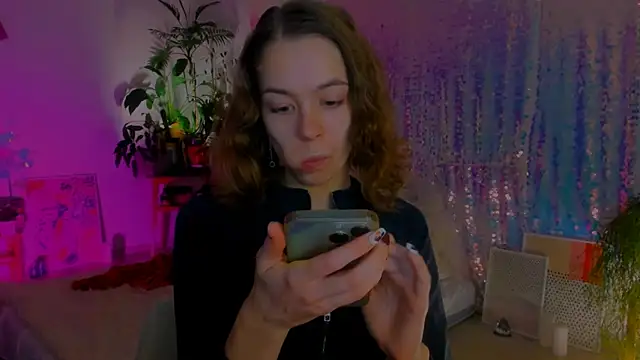 poli   online show from December 20, 2024, 9:17 pm