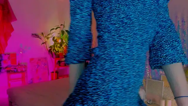 poli   online show from February 28, 2025, 6:09 pm