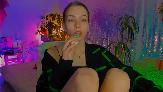 poli   online show from February 5, 2026, 7:51 pm