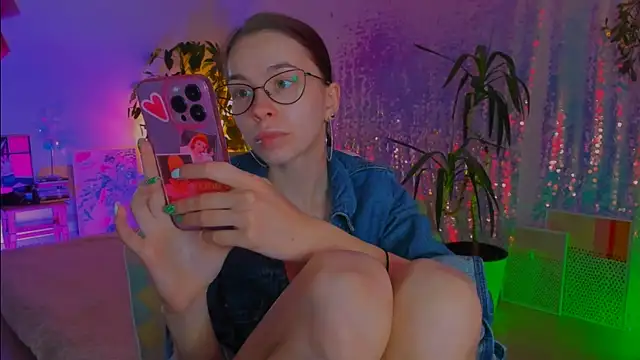 poli   online show from February 8, 2026, 10:51 am